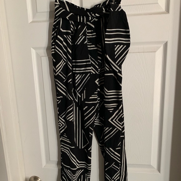 Patterned pants - Picture 2 of 3